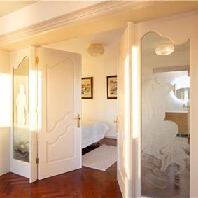 5 bedroom beachfront villa with pool on Ciova Island, Trogir, sleeps 12